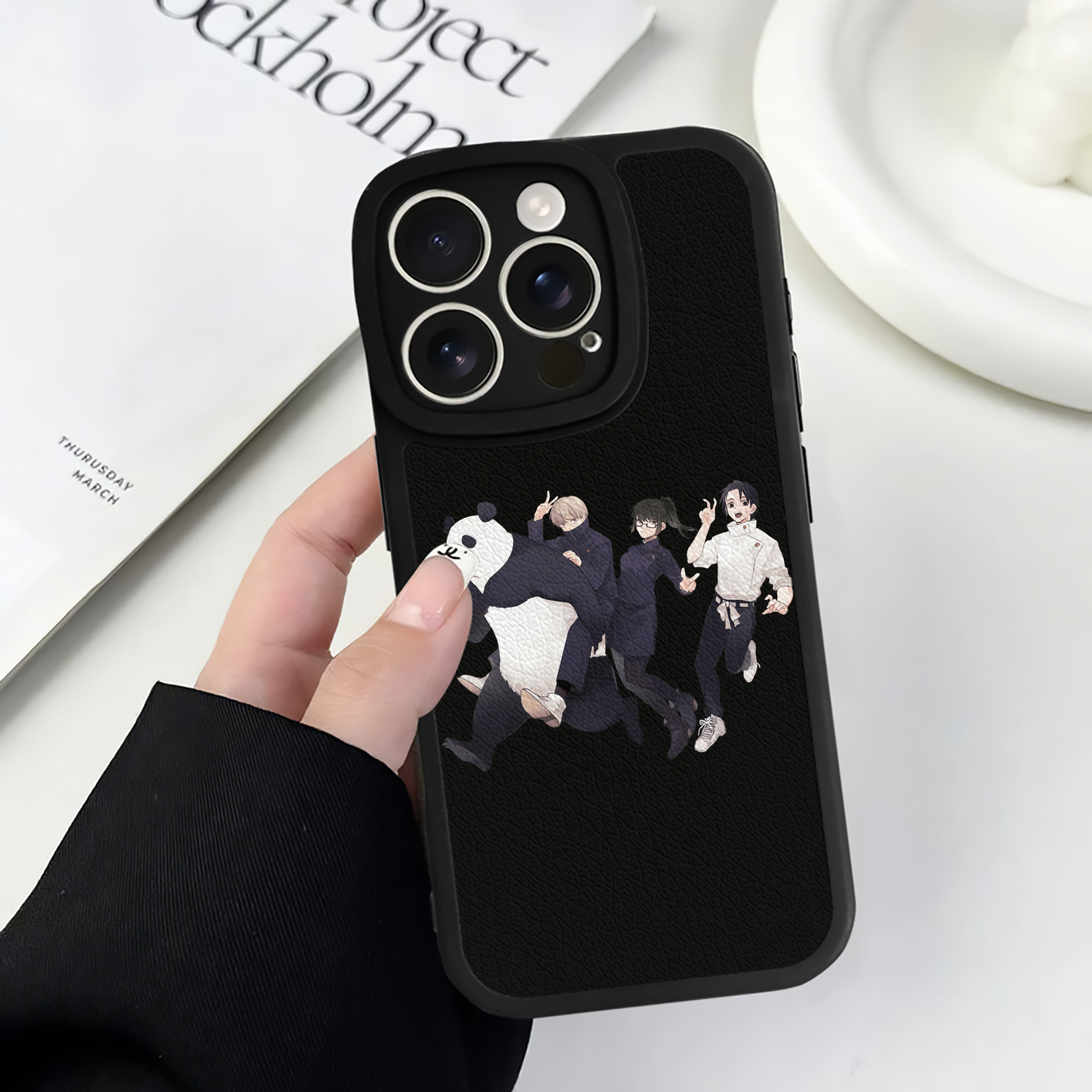 （画像用） 呪術廻戦 Jujutsu Kaisen 【iPhone 16シリーズ対応】シリコンスマホケース（レザー調） 材質：シリコン